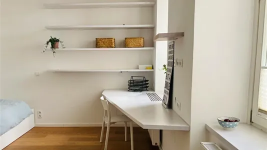 Apartments in Vienna Josefstadt - photo 2