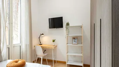 Room for rent in Milano Zona 4 - Vittoria, Forlanini, Milan
