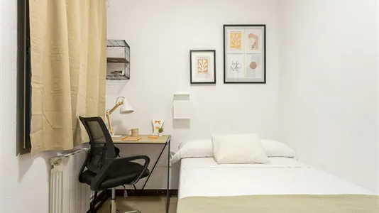 Rooms in Barcelona Gràcia - photo 3