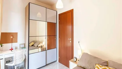 Room for rent in Milano Zona 9 - Porta Garibaldi, Niguarda, Milan