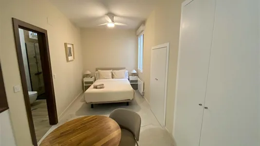 Apartments in Madrid Centro - photo 2