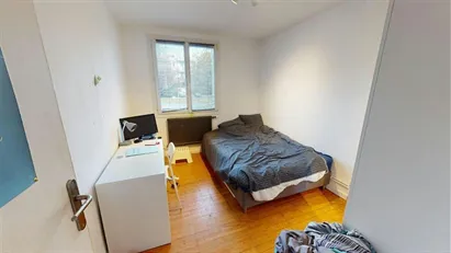 Room for rent in Grenoble, Auvergne-Rhône-Alpes