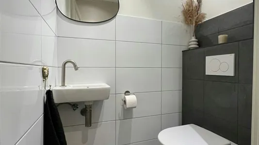 Houses in Alphen aan den Rijn - photo 8