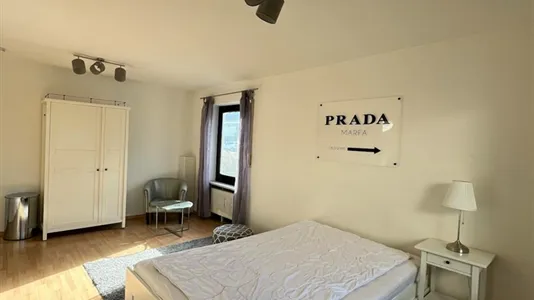 Rooms in Taufkirchen - photo 3