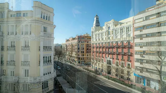 Rooms in Madrid Chamberí - photo 4