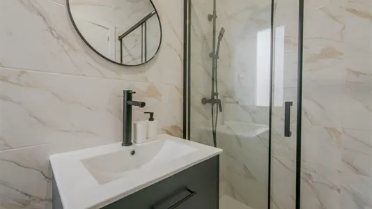 Rooms in Madrid Salamanca - photo 9