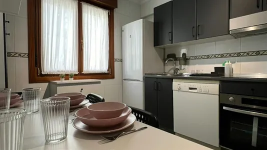 Rooms in Bilbao - photo 8