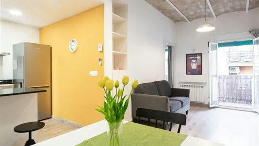 Apartments in Barcelona Eixample - photo 2