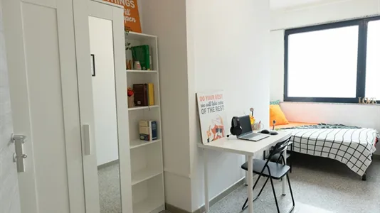 Rooms in Cagliari - photo 3