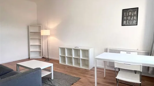 Apartments in Berlin Neukölln - photo 2