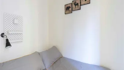 Room for rent in Milano Zona 4 - Vittoria, Forlanini, Milan
