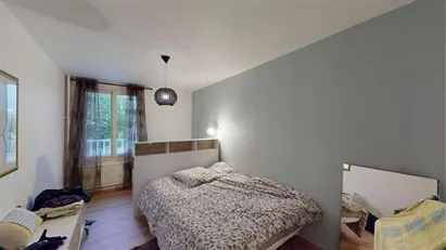 Room for rent in Grenoble, Auvergne-Rhône-Alpes