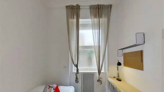 Rooms in Roma Municipio II – Parioli/Nomentano - photo 2