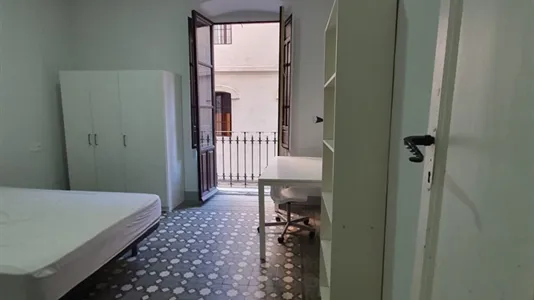 Rooms in Granada - photo 5