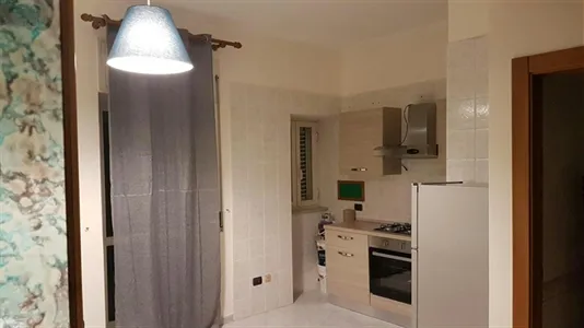 Rooms in Napoli Municipalità 4 - photo 6