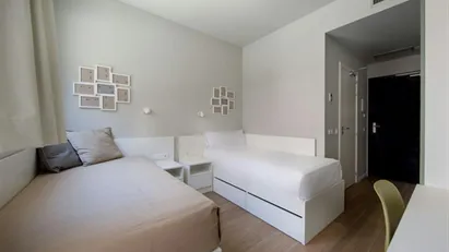 Room for rent in Barcelona Sarrià-St. Gervasi, Barcelona