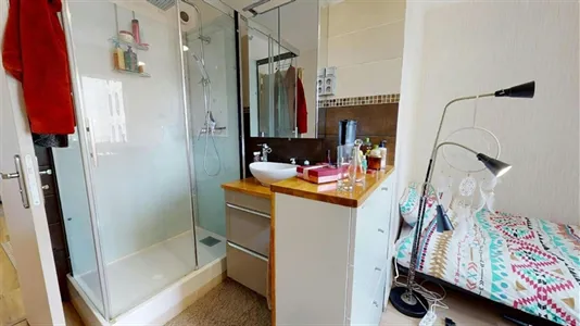 Rooms in Lyon - photo 3