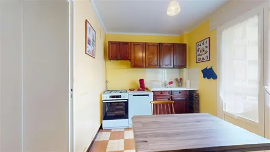 Apartments in Lyon - photo 8