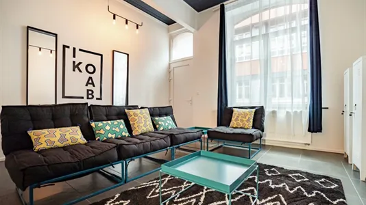 Rooms in Charleroi - photo 5