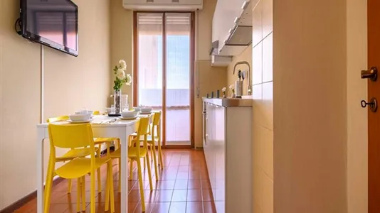 Rooms in Sesto San Giovanni - photo 10