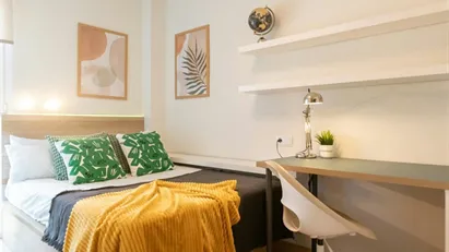 Room for rent in Madrid Moncloa-Aravaca, Madrid