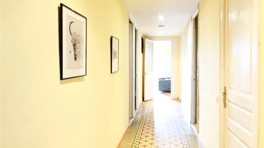 Rooms in Barcelona Eixample - photo 10