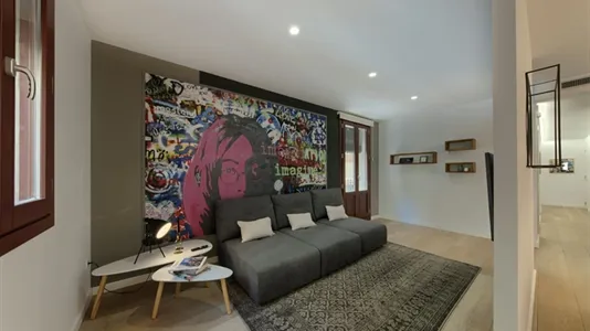 Apartments in Barcelona Eixample - photo 8