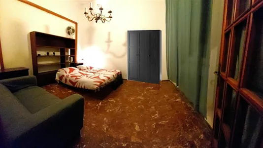 Rooms in Pisa - photo 1
