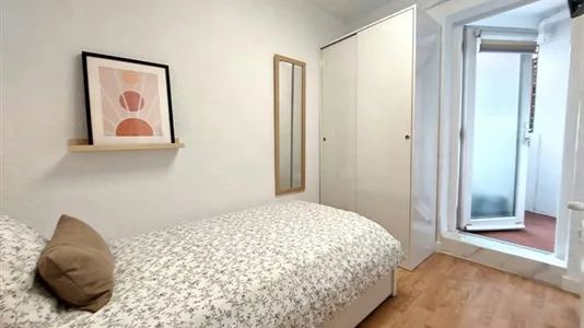 Rooms in Madrid Hortaleza - photo 9