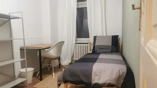 Rooms in Location is not specified - photo 1