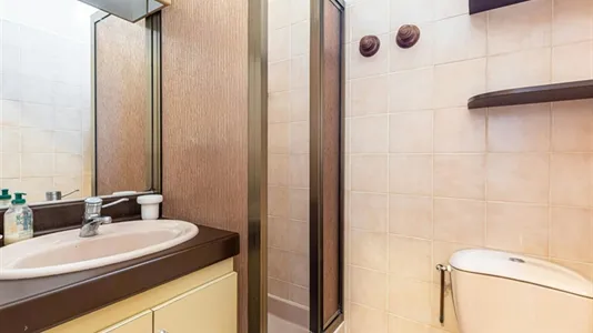 Apartments in Paris 16ème arrondissement (South) - photo 5