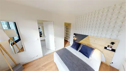 Room for rent in Boulogne-Billancourt, Île-de-France