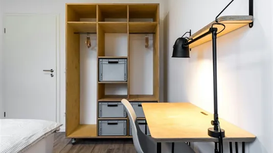 Rooms in Berlin Lichtenberg - photo 2