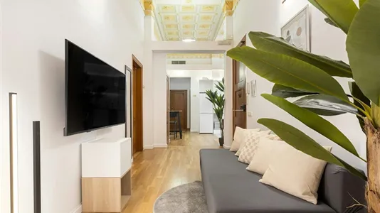Rooms in Barcelona Ciutat Vella - photo 6
