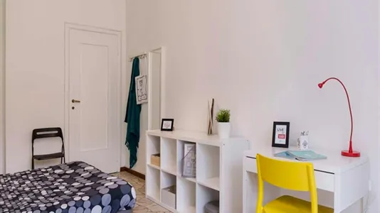 Rooms in Milano Zona 8 - Fiera, Gallaratese, Quarto Oggiaro - photo 5