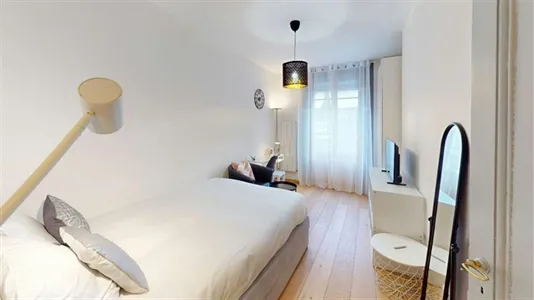 Apartments in Geneva EAUX-VIVES - photo 2
