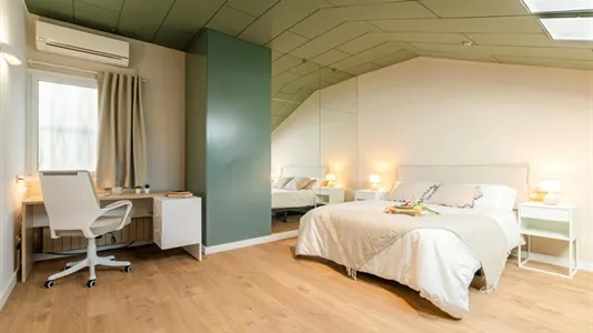 Rooms in Barcelona Eixample - photo 3