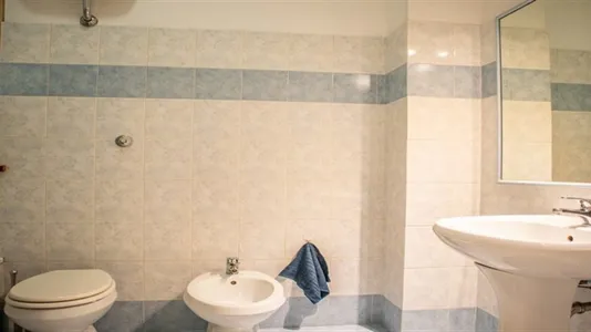 Rooms in Roma Municipio II – Parioli/Nomentano - photo 8