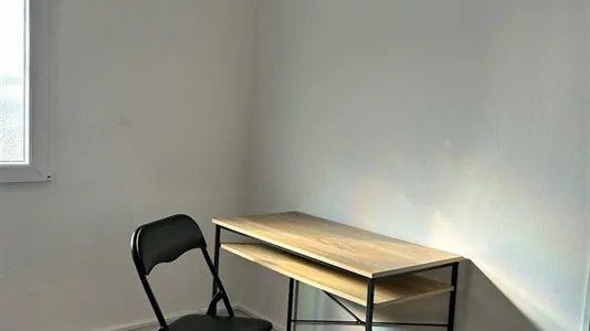 Rooms in Aveiro - photo 6