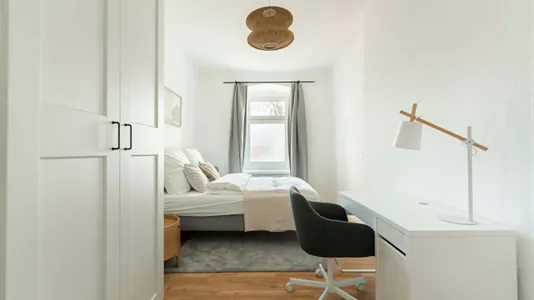 Apartments in Location is not specified - photo 8