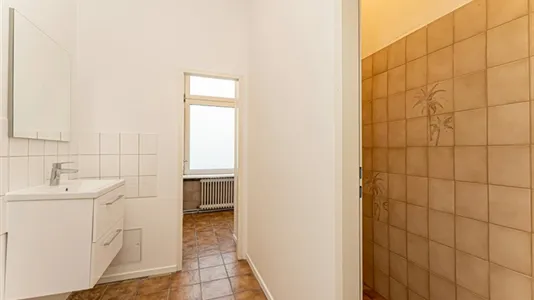 Rooms in Berlin Friedrichshain-Kreuzberg - photo 9