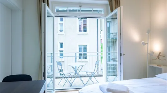 Apartments in Zürich Distrikt 8 - photo 6