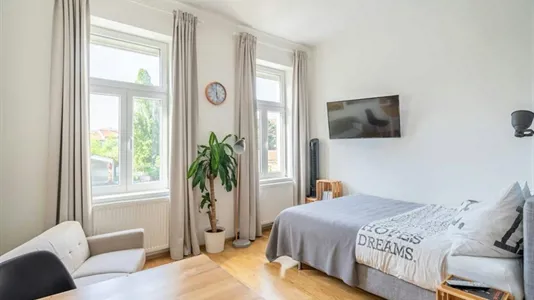 Apartments in Wien Ottakring - photo 2