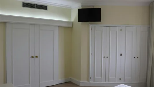 Apartments in Funchal - photo 3