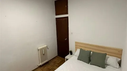 Rooms in Madrid Salamanca - photo 3