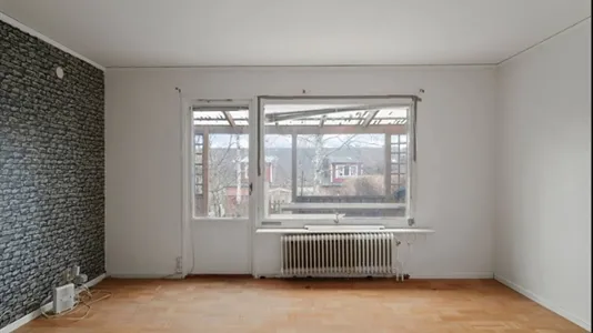 Houses in Järfälla - photo 11