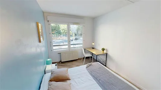 Rooms in Lyon - photo 2