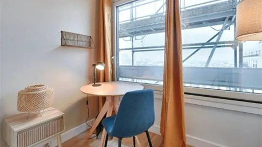 Apartments in Paris 15ème arrondissement - photo 3