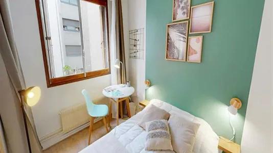 Rooms in Paris 15ème arrondissement - photo 2