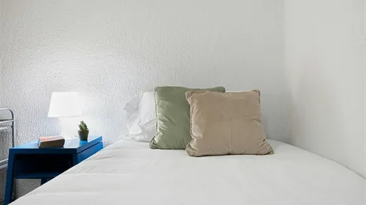 Rooms in Madrid Centro - photo 4